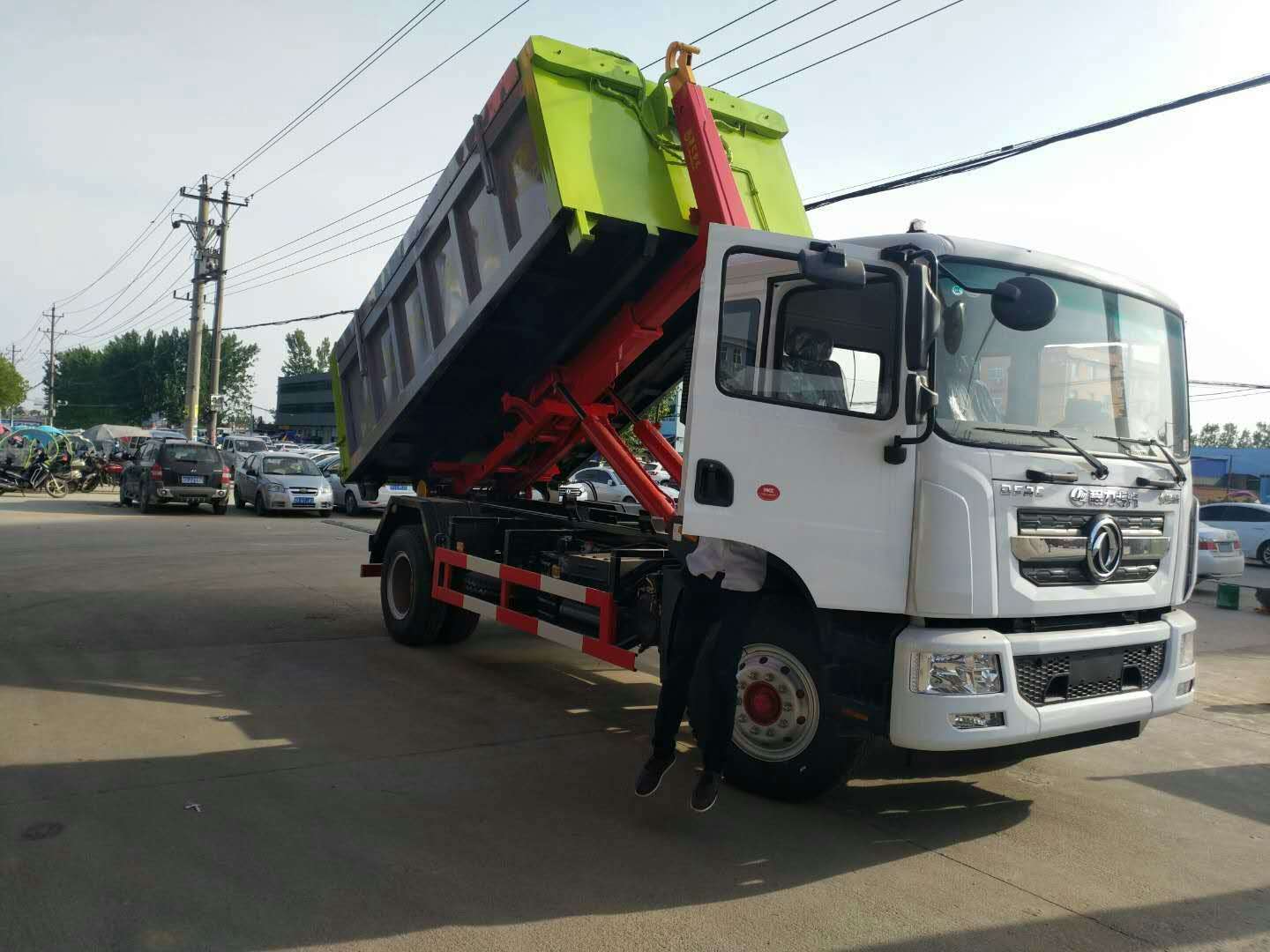 東風(fēng)多利卡D9(12方)車廂可卸式垃圾車